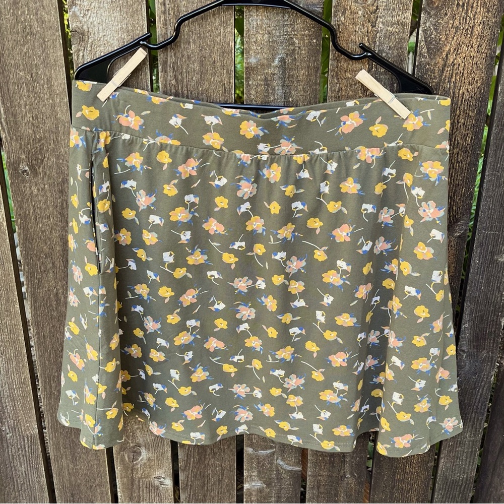 Pact Fit & Flare Organic Cotton Mini Skirt In Tossed Floral Green NWT Sz XL
